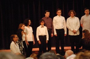 elihu-sings-in-chorus